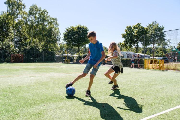 Camping De Pallegarste Chalet 119 Marienberg Bagian luar foto