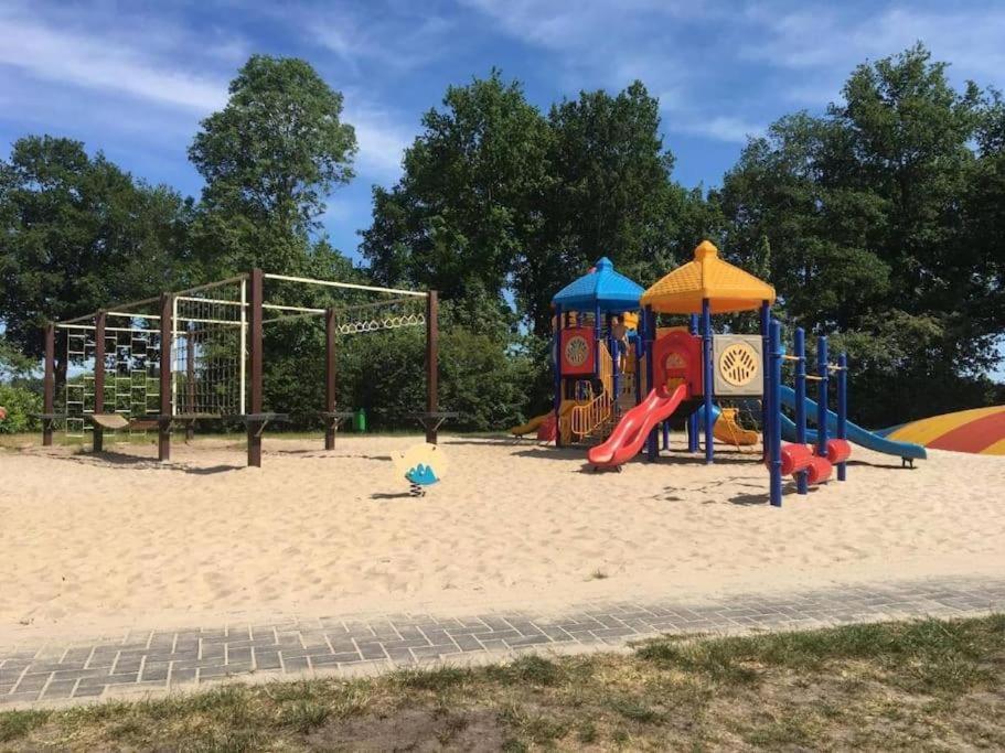 Camping De Pallegarste Chalet 119 Marienberg Bagian luar foto