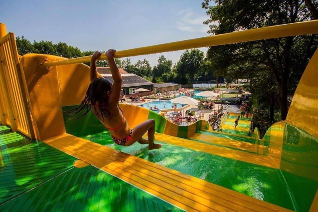 Camping De Pallegarste Chalet 119 Marienberg Bagian luar foto